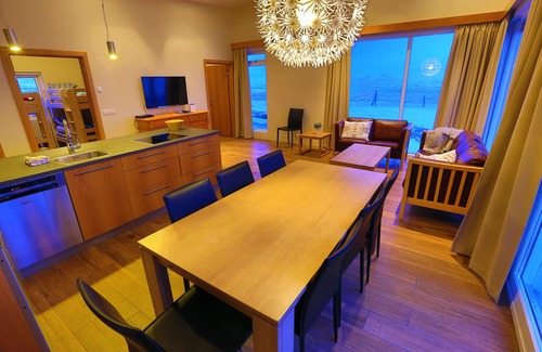 Akureyri House | Hrimland Mountain Cottage with a great view over Akureyri and Eyjafjordur