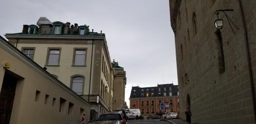 Lausanne Center Apartment | HSH Barre 6 - City Apartment next Cathedral Lausanne