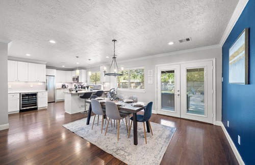 Willow Meadows/Willowbend Area House | Htown Home Near NRG, Med Center | BBQ Yard Games