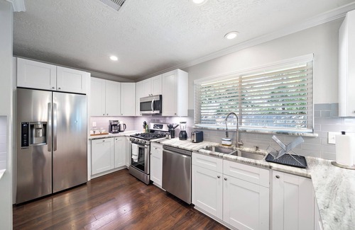 Willow Meadows/Willowbend Area House | Htown Home Nr Med Center, NRG | Games | Yard BBQ