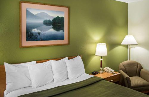 Hudson Hotel | Hudson Inn & Suites