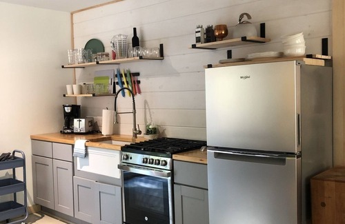 Valatie Cottage | Hudson: Martin Van Buren 2 bedroom lake house cottage