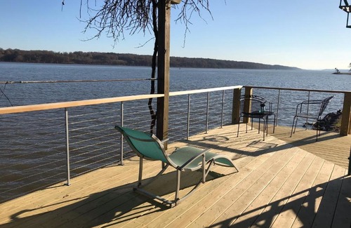 Catskill House | Hudson Riverfront Home