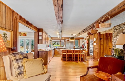 Valatie House | Hudson Valley 10 Bedroom Compound with pond and tennis court