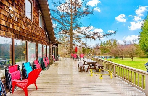 Valatie House | Hudson Valley 10 Bedroom Compound with pond and tennis court