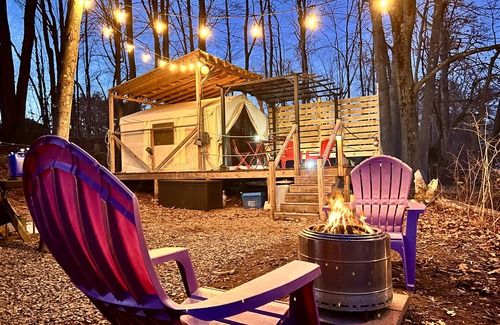 Mount Marion RV Rental | Hudson Valley’s Waterfront Camping Getaway with electric, water and KAYAKS!