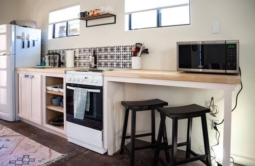 Sam Hughes Apartment | Hues Casita - Airy Studio Near U of A