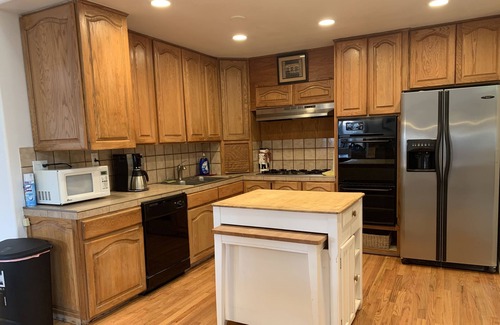 Santa Maria House | Huge 4 Bedroom Centrally Located in Wine Country-Pismo-Santa Barbara-Solvang