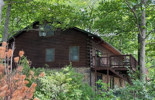 Bellmore House | Huge 4 Bedroom Luxury Log Home on Raccoon Lake
