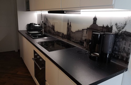Stare Miasto Apartment | Huge and cosy 5 bedroom-apartment with living room and 3 bathrooms, City centre