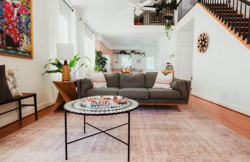 North Beach House | Huge Beach Bungalow- Yard, Beach Pass, King Beds
