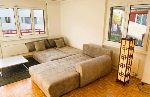Altstetten Apartment | Huge City Center Apartment with Balcony in Zurich, Kars - Self Checkin