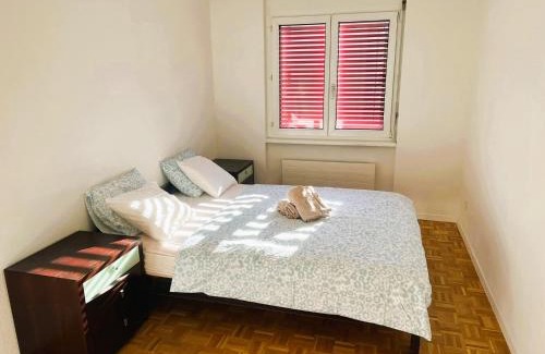 Altstetten Apartment | Huge City Center Apartment with Balcony in Zurich, Kars - Self Checkin