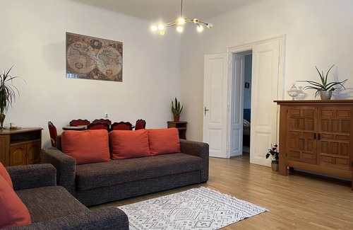 Sibiu Old Town Apartment | Huge Comfortable Fully Equipped HOME in Old Town