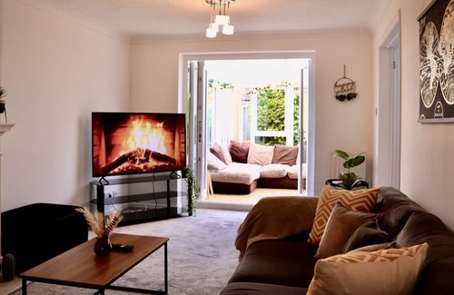 Alvaston House | HUGE Discounts| Contractors| RollsRoyce| Hospital