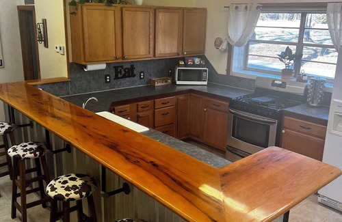 Stillwater House | HUGE Gameroom-Style Barndo in the countryside, minutes to Lake McMurtry & OSU!