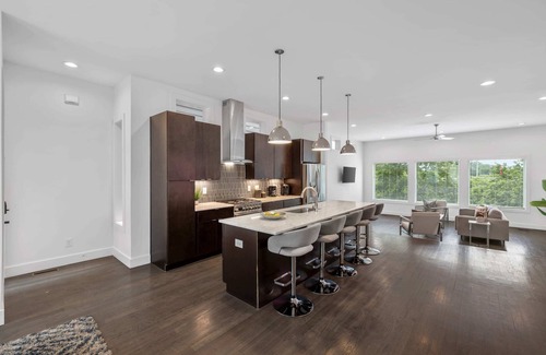 Berry Hill House | Huge Nashville Home - 1 King/6 Queens & Balcony