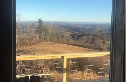 Cool Ridge House | HUGE VIEW ~ Private cabin by New River Gorge Park