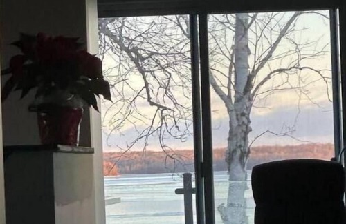 Chisholm Cottage | Huggies Hideaway 2.0