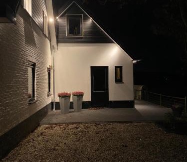 Wekerom Apartment | Huisje zand zicht