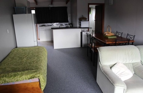 Raurimu House | Hukapapa Accommodation Teina
