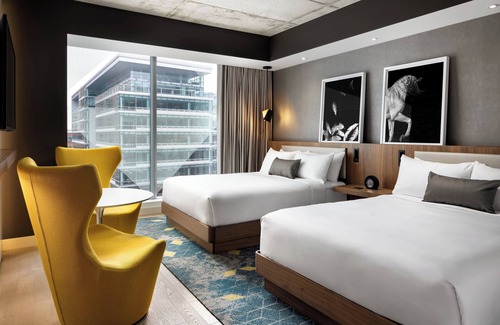 International District Hotel | Humaniti Hotel Montreal, Autograph Collection