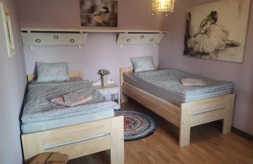 Overkalix Cabin | Humlehjarta Zwei Betten Zimmer