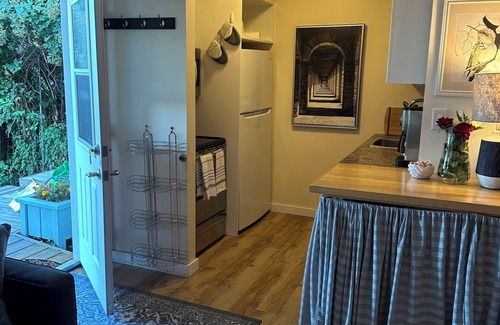 Colwood House | Hummingbird Garden Pet Friendly Suite, 2 bedroom with ocean view.
