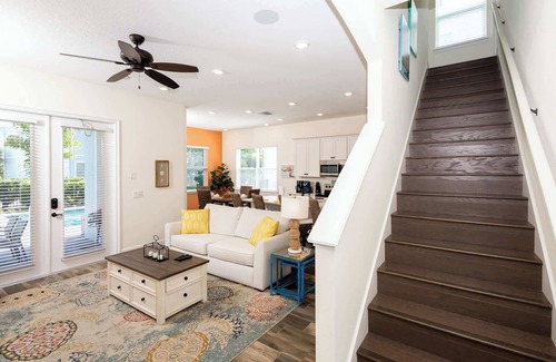 West Kissimmee House | Hunky Dory II Summary