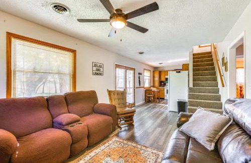 Chapman House | Hunt and Fish Peaceful Country Escape in Chapman!