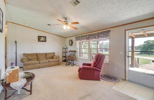 Avoca House | Hunt, Fish, Unwind Countryside Escape in Texas!