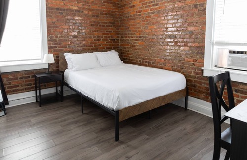 Saint Cloud Hotel | Hunter Arms Hotel