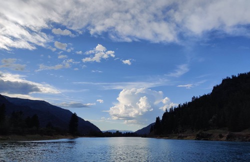 Glacier Country Cabin | Hunter's Glade, glamping on the river, 2 miles from Quinn’s Hot Springs Resort!
