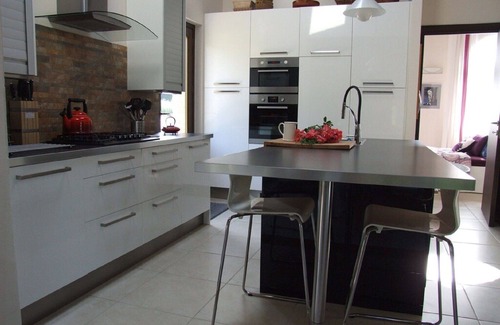 Gualdo Cottage | Hunters Lodge - luxury 1 bedroom house with exclusive pool.