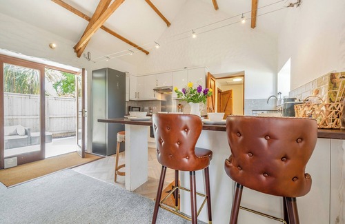 Hundleton Cottage | Hunters Lodge - UK41503