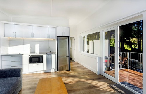 Mosgiel Bed & Breakfast | Hunters Moon