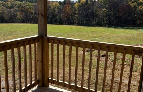 Pope County Cabin | Hunting Cabin with breathtaking views surrounded by The Shawnee National Forest.