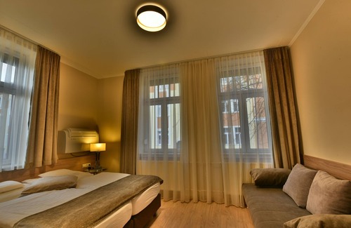Gyor Bed & Breakfast | Hunyadi