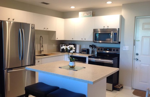 Burnt Store Marina Condo | Hurry and Book your December rental by August 31st and save $200.00. Min 2 weeks