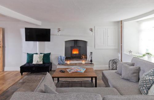 Stalbridge House | Hurst Cottage - A Cosy 2-Bedroom Cottage Escape in Dorset