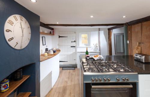 Stalbridge House | Hurst Cottage - A Cosy 2-Bedroom Cottage Escape in Dorset