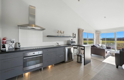 Hurunui House | Hurunui River Retreat - Flax Cottage