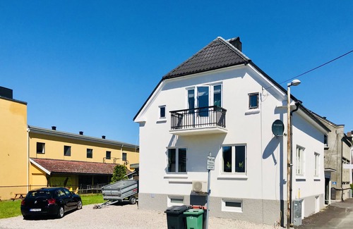 Porsgrunn House | Hus i sentrum. Gratis parkering og gangavstand til shopping, spisesteder +