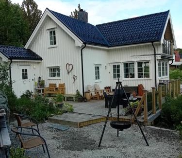 Naeroy House | Hus ved sjøen 4 soverom 10 gjester