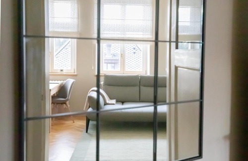 Liberec Apartment | Husova 87 Rosewood Suite