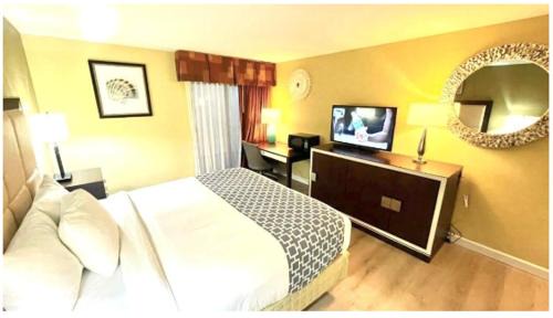 South Hutchinson Hotel | HutchiBell Hotel