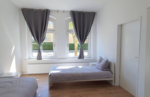 Brunsbuttel Apartment | Hyäne (1-5 Personen)