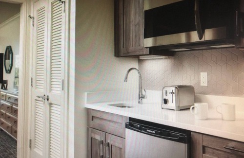 Estero Condo | Hyatt Coconut Plantation 5 Star Vacation Resort - Spring Break: 3/22/25-3/29/25