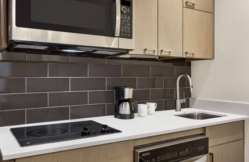Bryan Hotel | Hyatt House Bryan/College Station