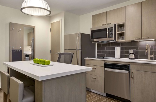 Bryan Hotel | Hyatt House Bryan/College Station